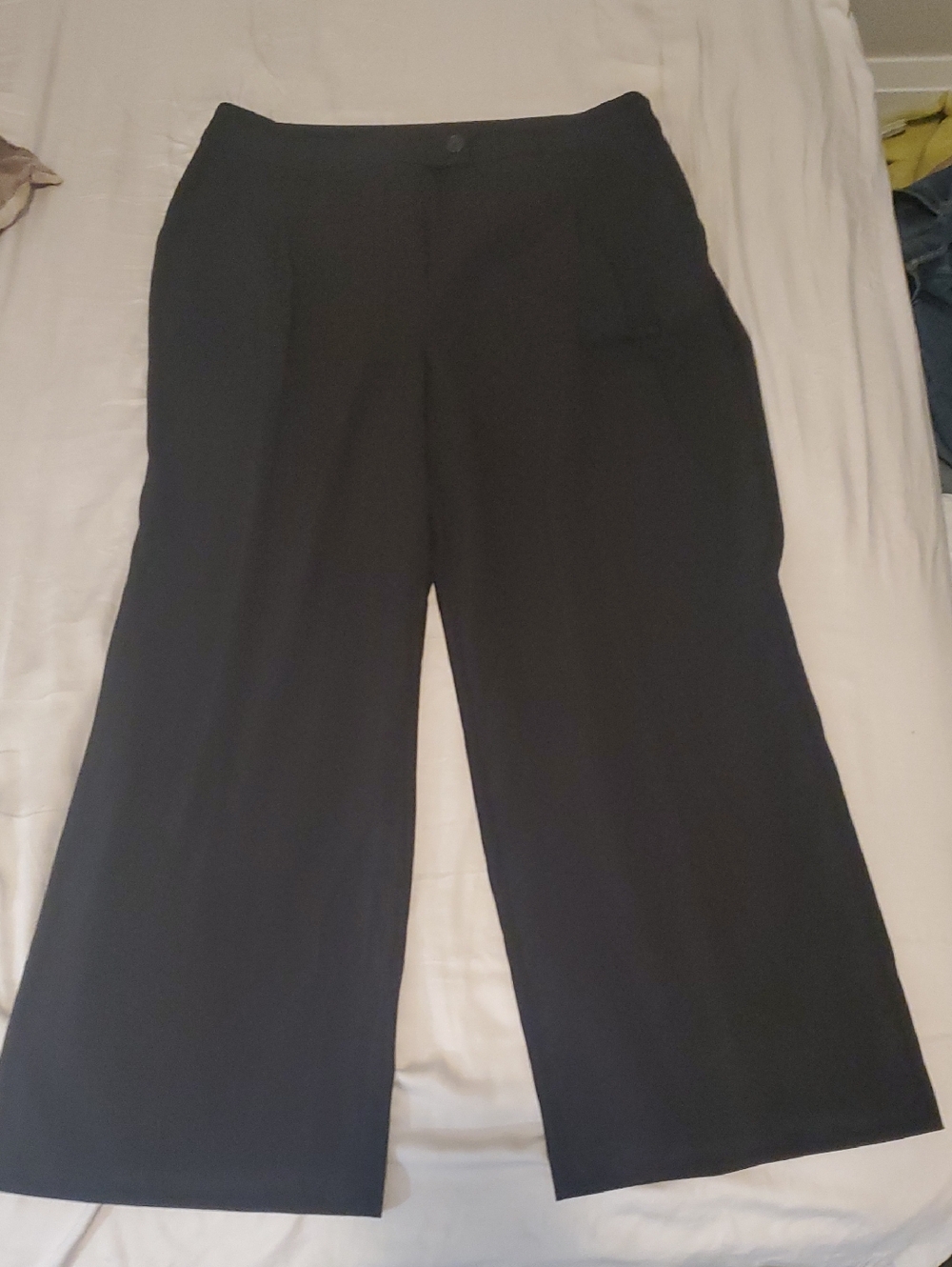 Reitmans Black Wide-Leg Trousers